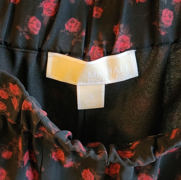 Mk small pants altered to fit 5 feet person - Picture 8 of 9